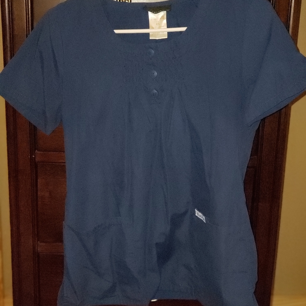 Scrub top
